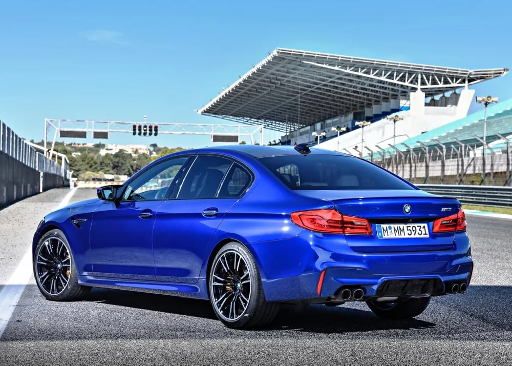 2023 BMW M5 Sedan 4.4T Competition (625 HP)