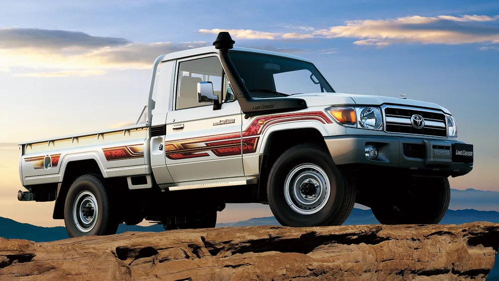 2023 Toyota Land Cruiser Pick Up 4.0L Double Cab GXR