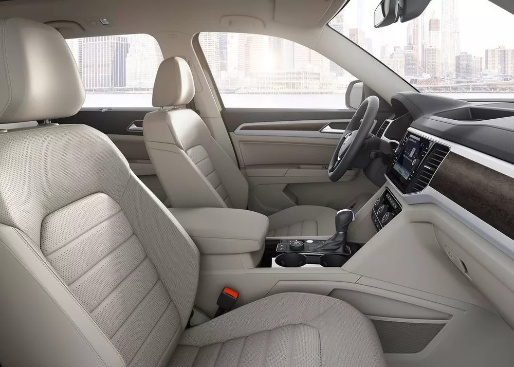 2019 Volkswagen Teramont 3.6L R-Line w/o Sunroof (AWD)