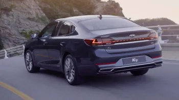 2021 Kia Cadenza 3.3L GDi Mid