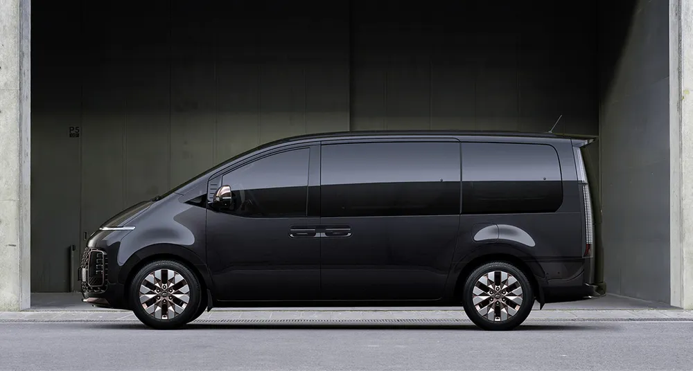 2022 Hyundai Staria 3.5L Premium (9 Seater)