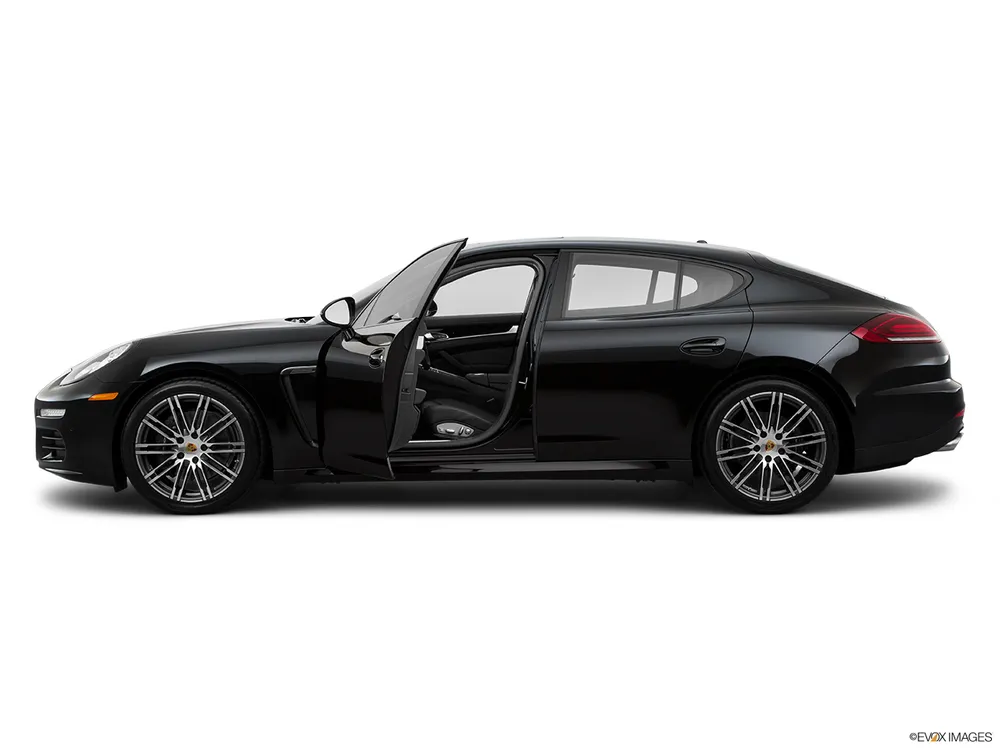 2016 Porsche Panamera Base