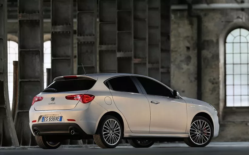 2013 Alfa Romeo Giulietta 1.4L Turbo (Basic)