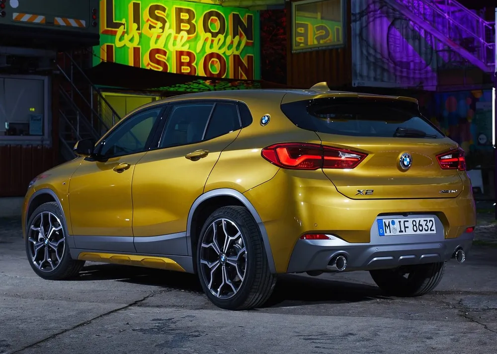 2021 BMW X2 sDrive20i