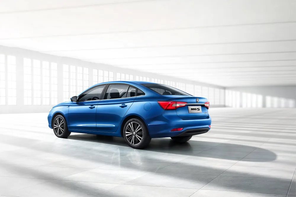 2024 MG 5 1.5L STD