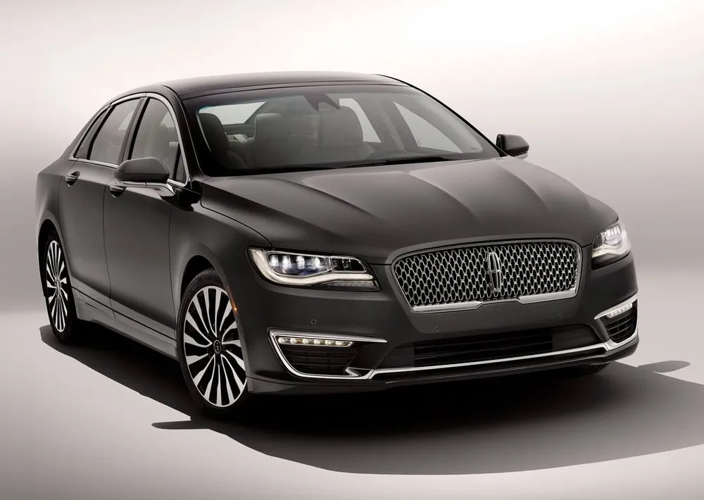 2022 Lincoln MKZ 2.0T Premier