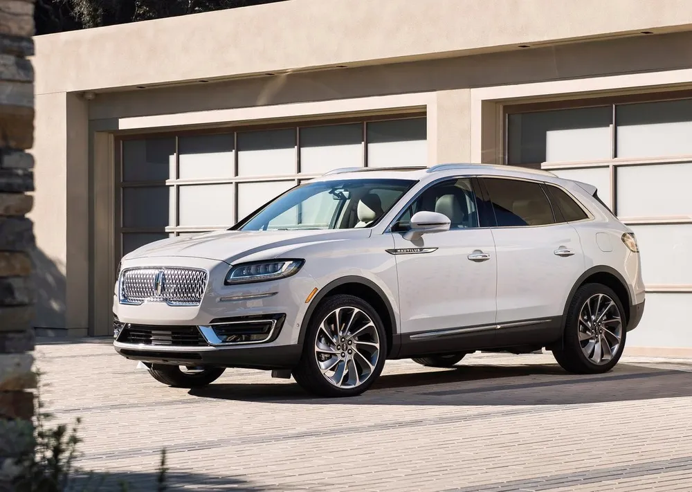 2021 Lincoln Nautilus 2.0T (250 Hp)