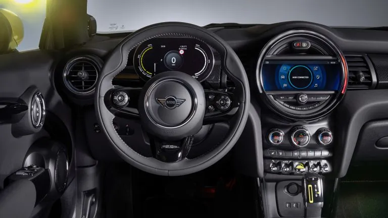 2022 Mini SE EV 135KW ALL4 (181 HP)