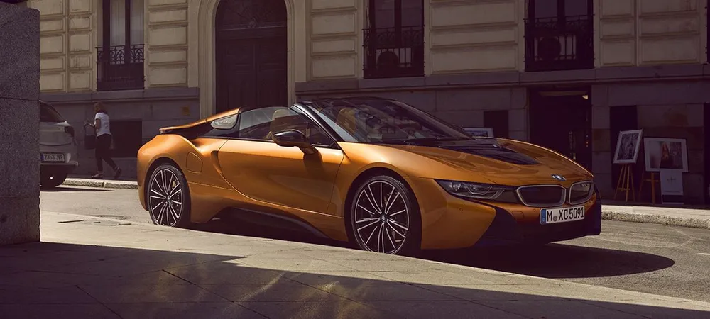2023 BMW i8 Roadster Plug-In Hybrid
