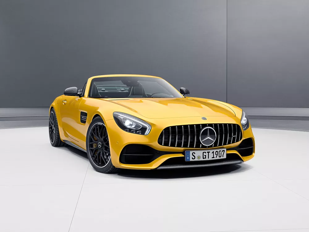 2019 Mercedes-Benz AMG GT Roadster 4.0L V8 (476 HP)