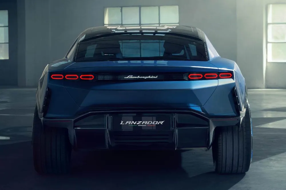 2023 Lamborghini Lanzador EV Ultra GT