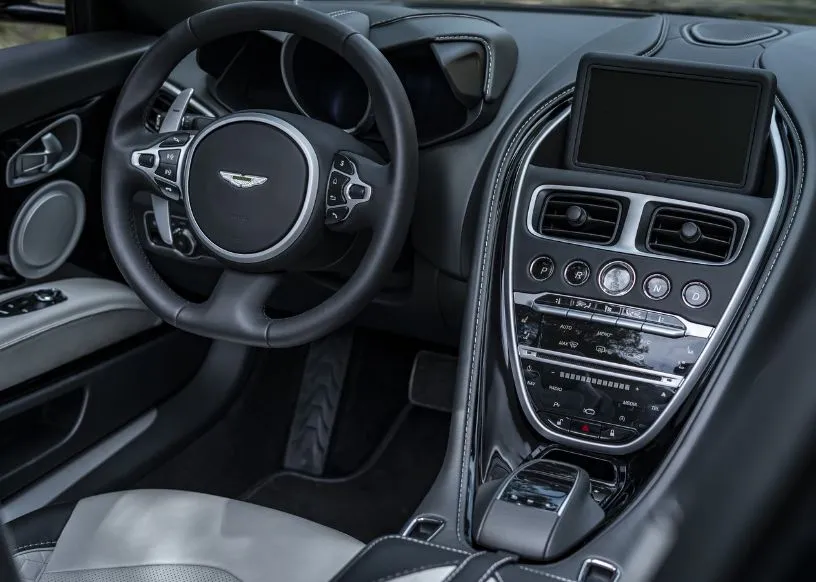 2021 Aston Martin DBS Superleggera Volante 5.2T V12