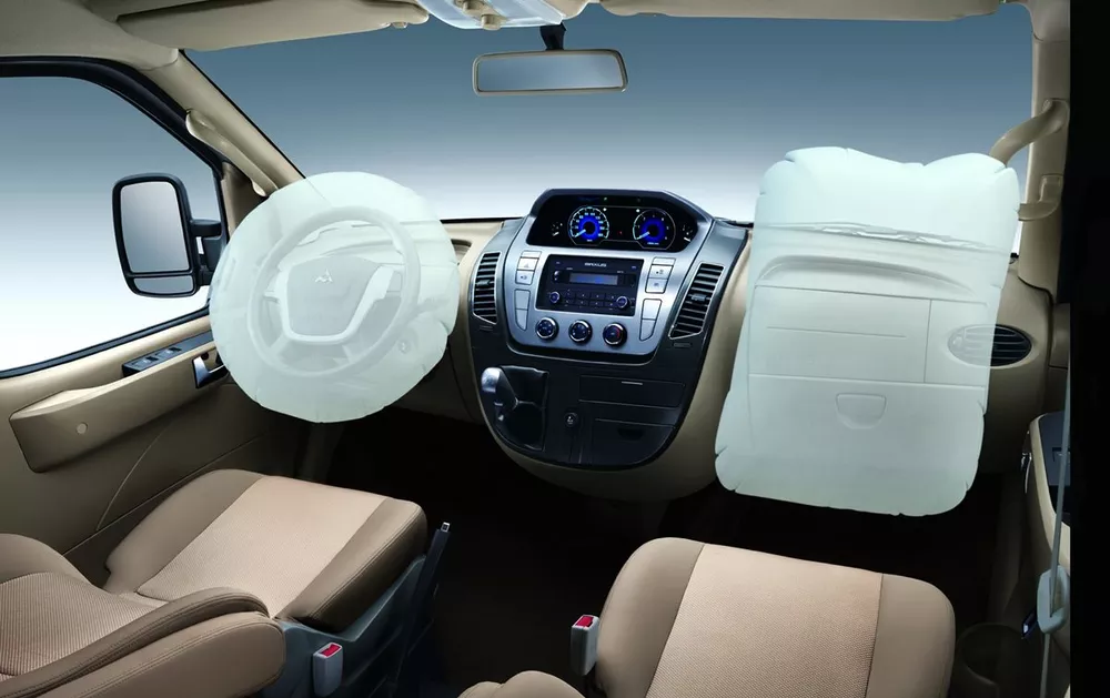 2020 Maxus V80 Cargo Van 2.5L Cargo (M/T)