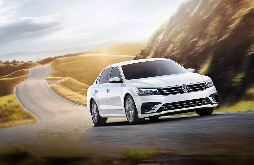 2017 Volkswagen Passat 2.5L R-Line