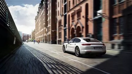 2017 Porsche Panamera Turbo S E-Hybrid Executive