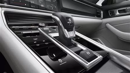 2017 Porsche Panamera 4