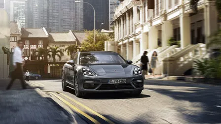 2022 Porsche Panamera Turbo S E-Hybrid