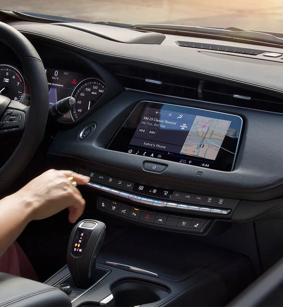 2023 Cadillac XT4 2.0T Premium Luxury (AWD)